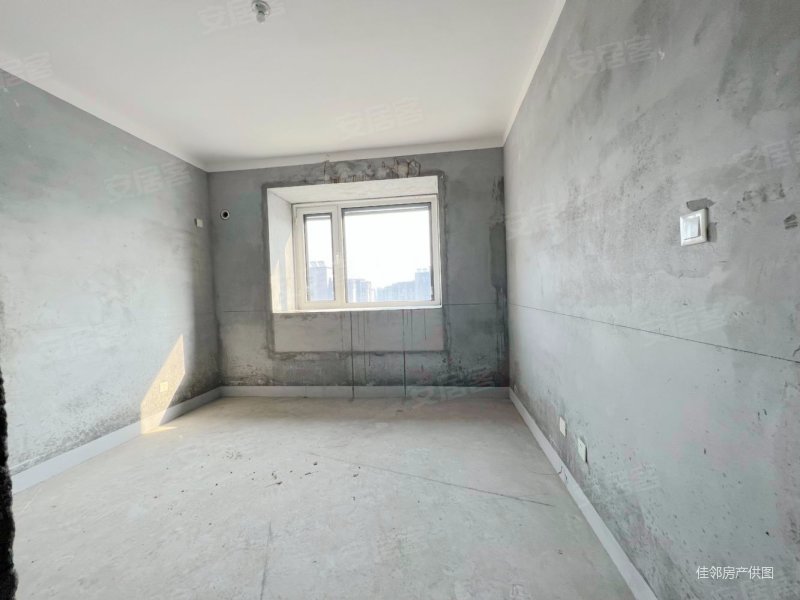 紫艺华府 产权清晰 次新小区 南北通透 车位充足