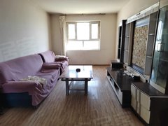 喀什疏勒疏勒城区博望康城6楼100平三室两厅简单装修有简单家具出租房源真实图片