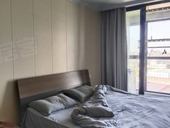 江阴夏港夏港城区远景班车点海岸城精装一室一厅一卫出租房源真实图片
