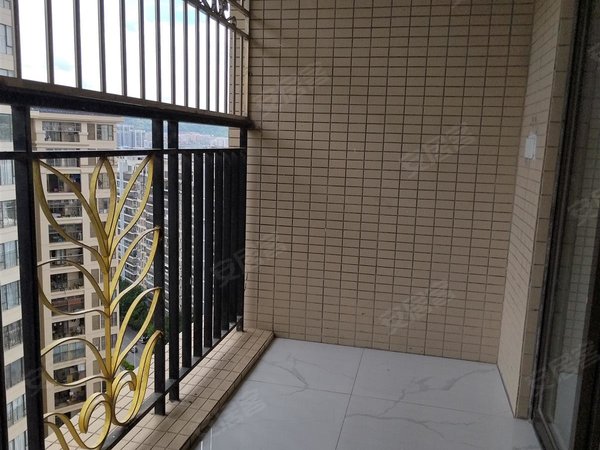 梧州长洲两广批发市场泰基巴黎春天巴黎春天 2室2厅1卫 电梯房 精装修 75平 1600月出租房源真实图片