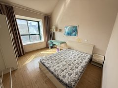 郑州郑东新区农业东路两户合租！带露台 省实验小学 宝龙广场 月付 无杂费出租房源真实图片