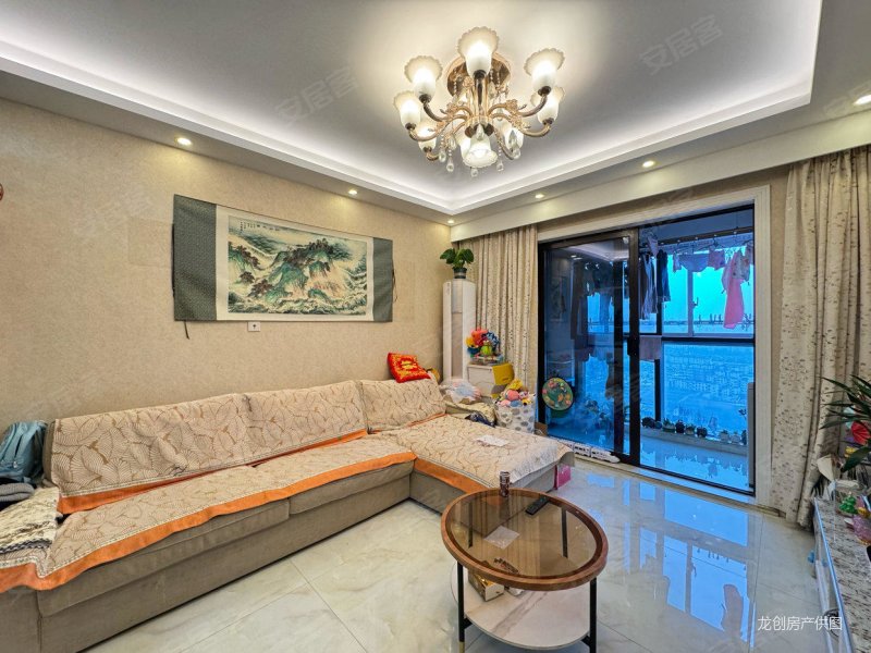 新出婚装30个满五中城誉品小三房全天采光高层视野