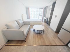 七宝堡地铁口云悦湾公寓单身公寓，拎包入住，看房方便。