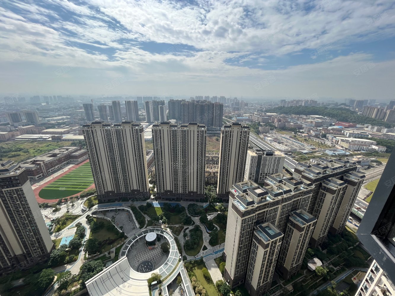 品秀星图南北对流四房中心花园安静采光好无遮挡主卧厅大