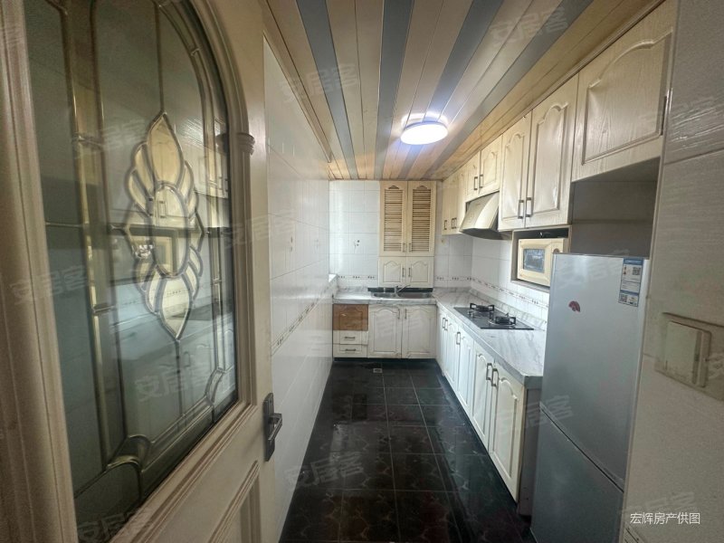 高楼层视野无遮挡 商品住宅 医疗配套成熟 购物方便,兆丰花园二手房