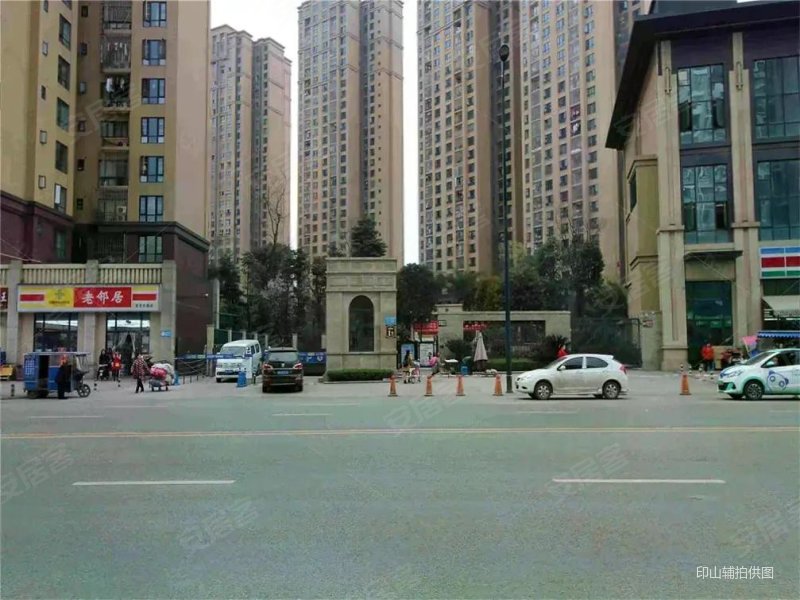 香榭河畔中楼层电梯房停车充足双卫小区绿化高密度低