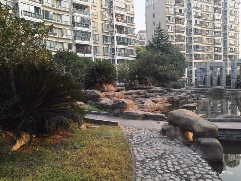 恒大华城天地苑(三期)3室2厅2卫65.43㎡南北467万