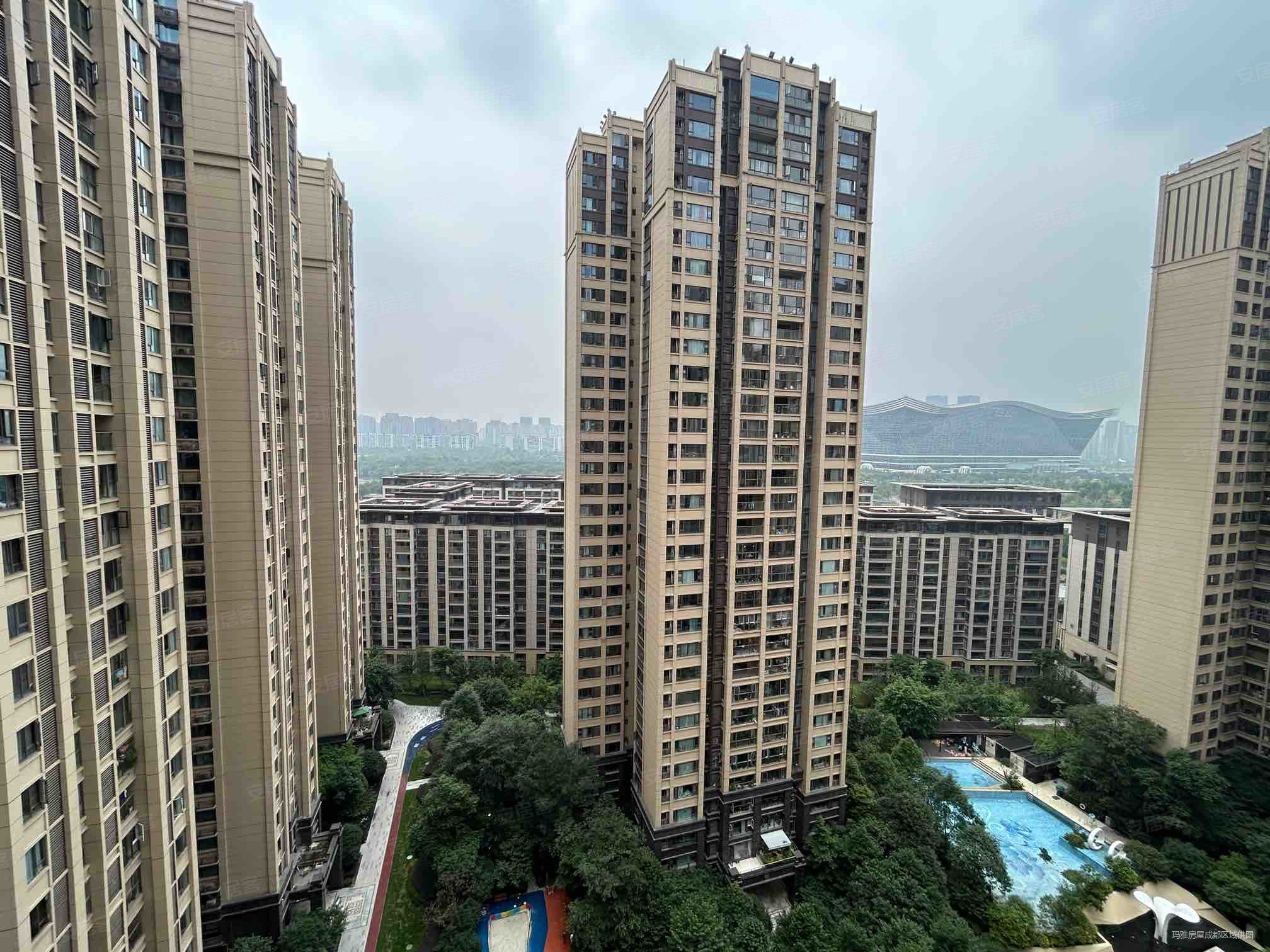 中洲锦城湖岸电梯房双卫临地铁板楼南北朝向