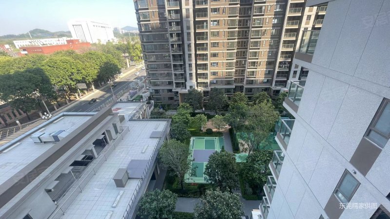 万科瑧山悦花园大平层4房3卫全新装修未住过堪比新房景观好