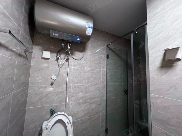 哈尔滨道里顾乡恒大悦府凯德广场附近,精装一室,电梯高层,有钥匙随时