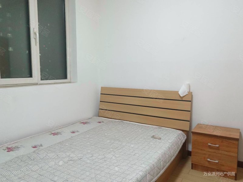 滨海新区滨海欣嘉园通透三室电梯房