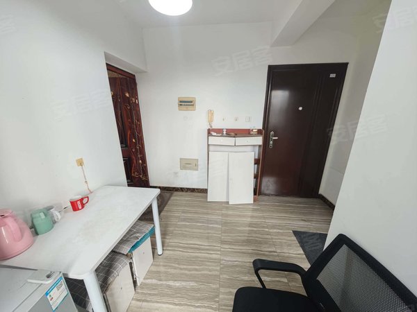 海宁长安镇农发区东方嘉苑(海宁)近大学城 民水民电通燃气 出门就是商业街 地铁口200米出租房源真实图片