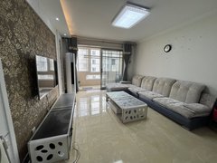 枣庄市中城东区域苹果花园 十五中北校一墙之隔家具家电齐全停车方便随时看房出租房源真实图片