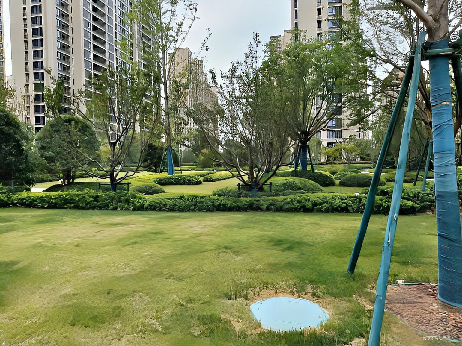 草滩绿城桂语兰庭三室两厅两卫南北房出售