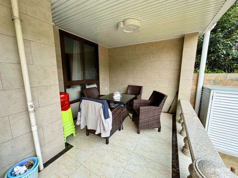 带前后大花园120平,左岸花都二手房,258万,3室2厅,1卫,94平米-成都