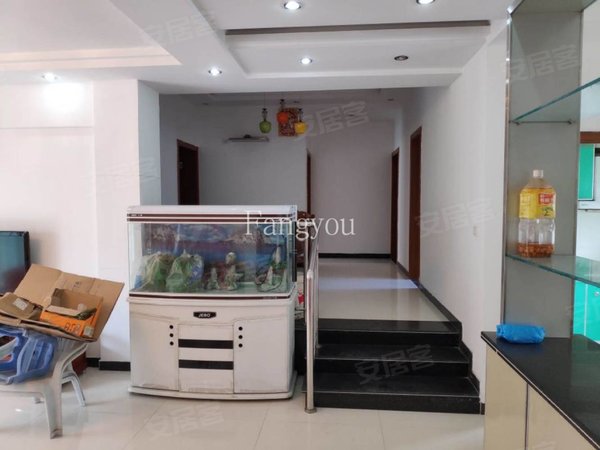 【多图】金鑫花园,鱼嘴镇租房,鱼嘴轻轨站对面精装三室双卫 家具家电