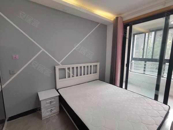 上海松江车墩松南城华凯苑松南城华凯苑双向朝南两房出租停车方便出租