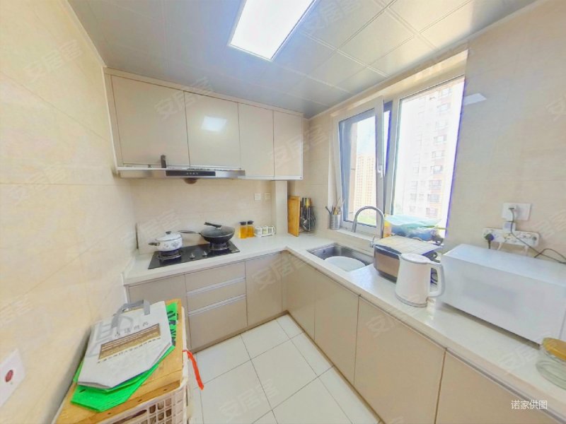 盛庭名景花园 带电梯 满五 出行方便 大两居 次新房