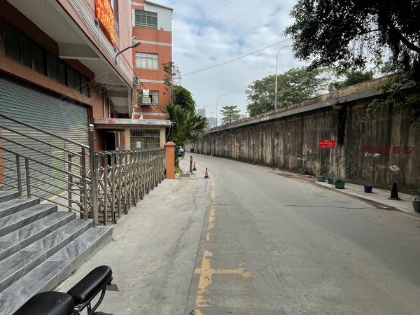 广州番禺大石礼村东路24号自建房三号线大石精装公寓两房一厅出租房源