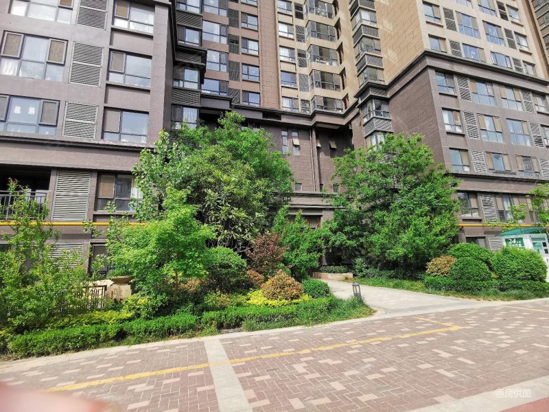 国润城(二期) 小三居 出行方便 次新小区 有电梯 南北通透