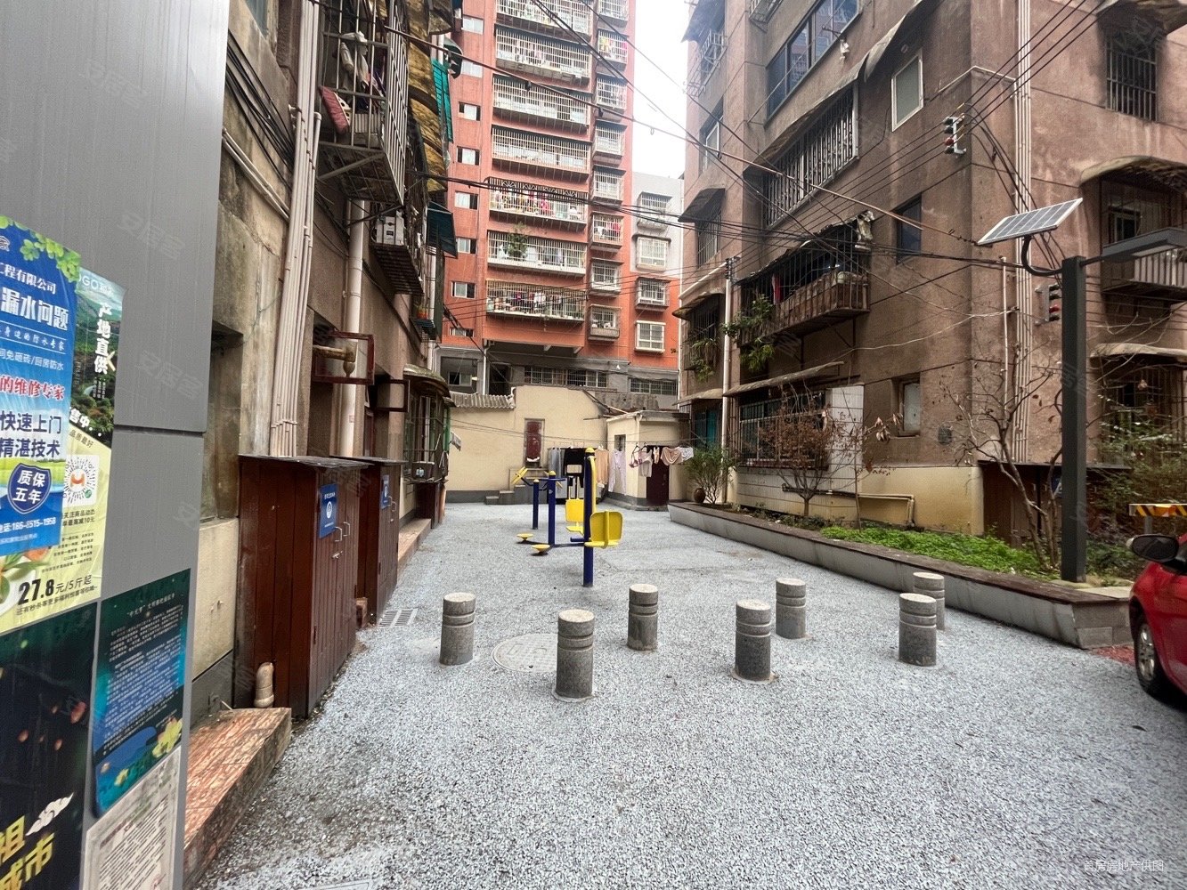 狮峰路尚义小学旁三室仅30多个w建筑医院对面