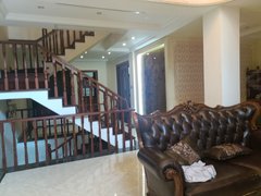 深圳龙华观澜纯别墅小区下叠精装修花园宽敞出租房源真实图片