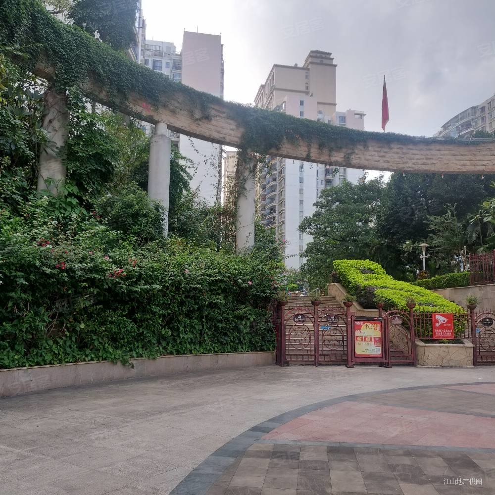 凤岭北商圈双凤翔总校保利凤翔花园大三房170万