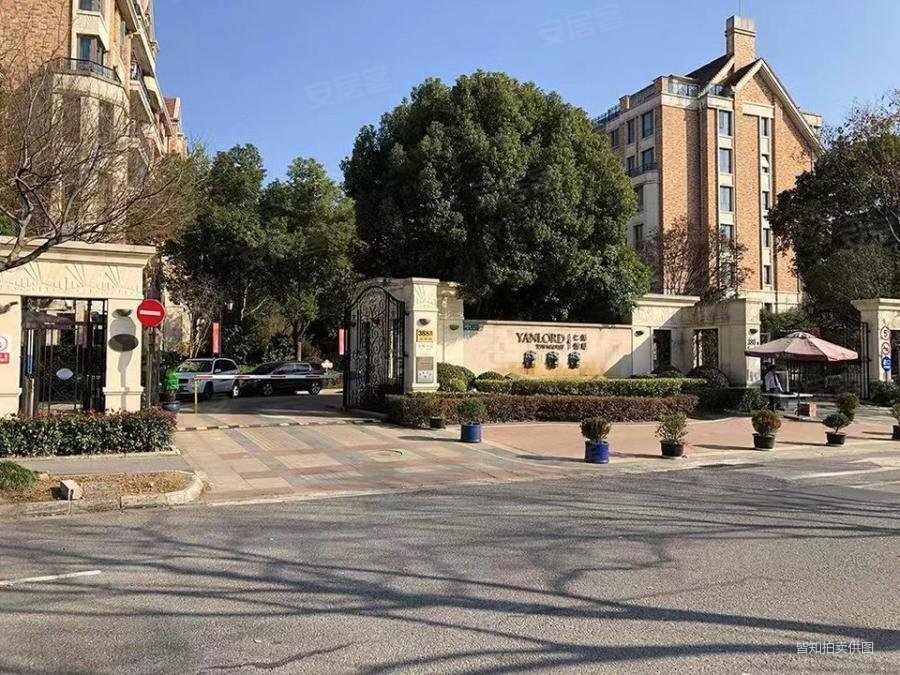 仁恒怡庭叠加别墅法拍2952税费各付可按揭510