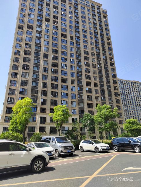 沁源公寓 购物方便 小区新 小三房 交通便捷 正规商品房