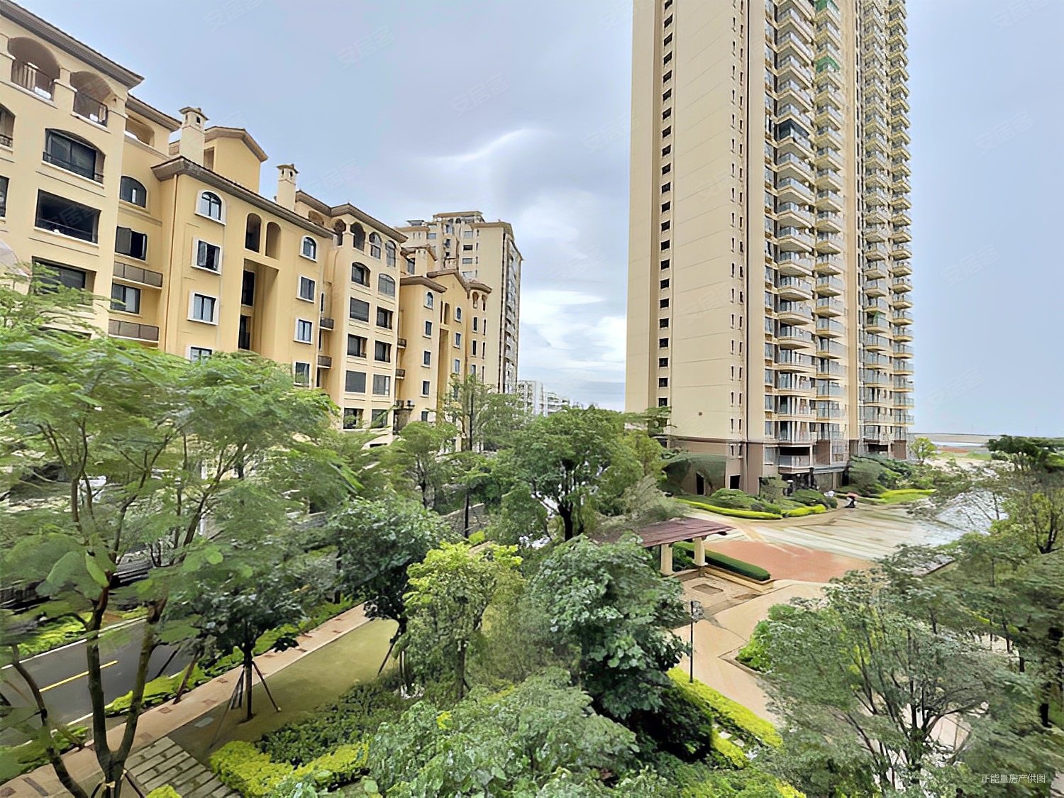 珠光新城(一二三期)4室2厅2卫143.85㎡南北142.5万