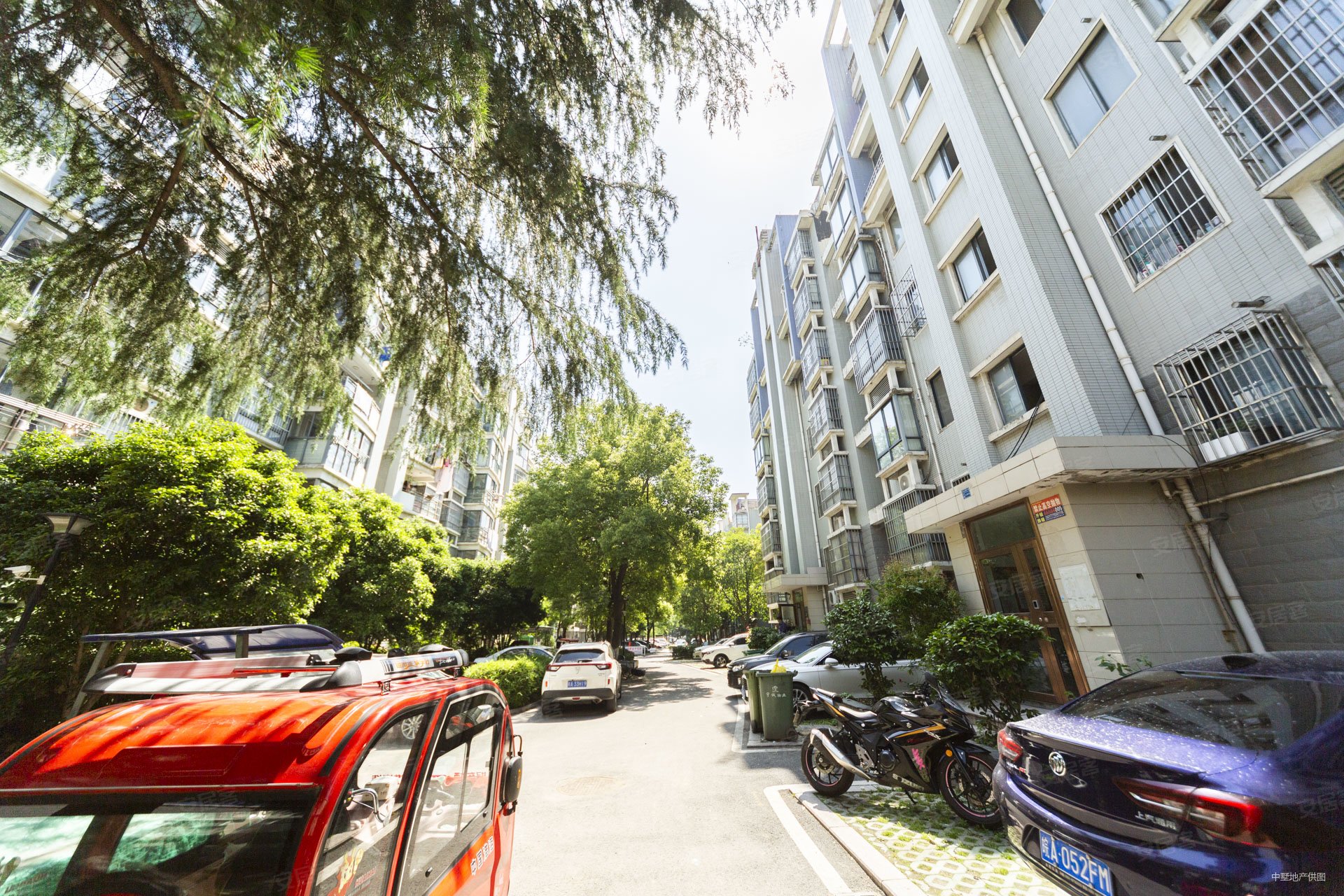 香江生态丽景a区满五商业配套成熟装修好小三房