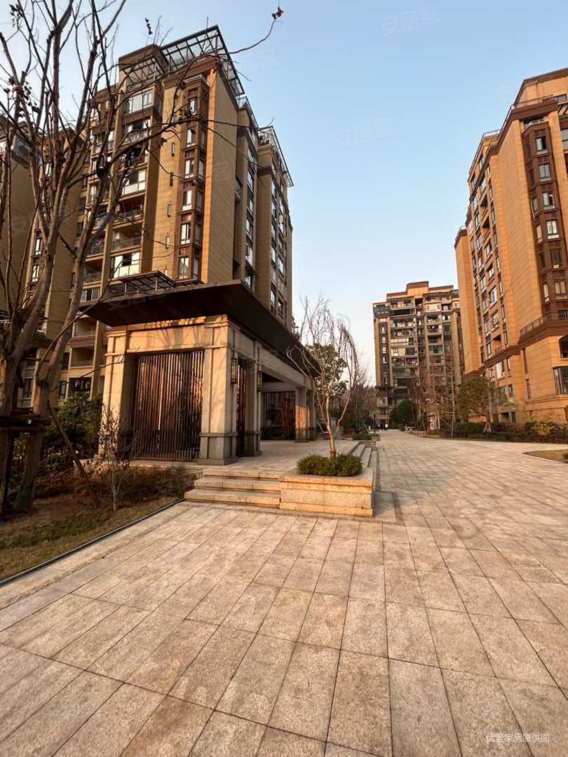 4室2厅电梯房114平东海香悦里采光好周边商圈成熟