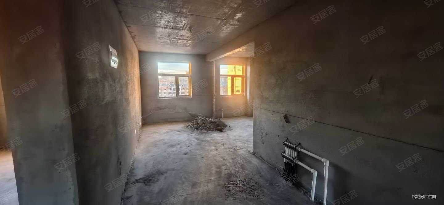 方悦名都3室2厅1卫141㎡南北70.5万