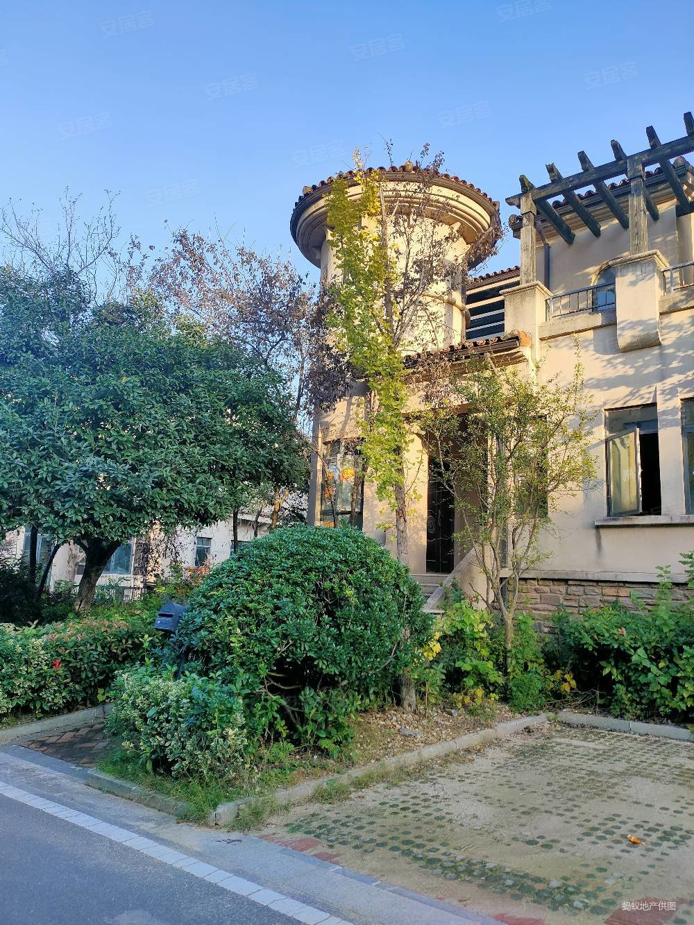 堤亚纳湾(别墅)4室2厅3卫251.7㎡南北520万