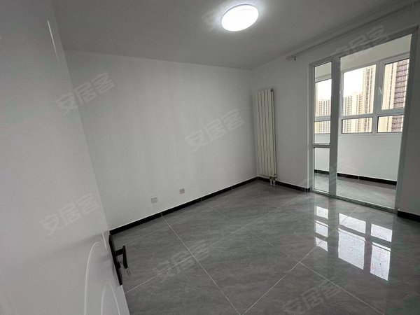 北京朝阳豆各庄丽景嘉苑黑庄户 豆各庄 丽景嘉苑精装3居 地砖 随时