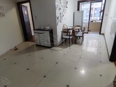 海门海门市区海南路国际车城出租两室一厅一卫朝南800一个月设施齐全拎包入住出租房源真实图片