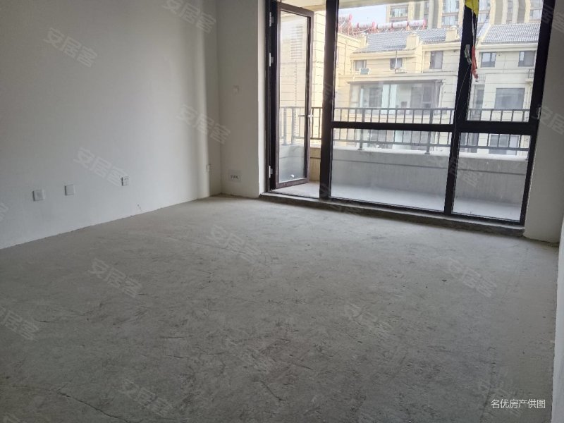 龙旺华庭 复试洋房 大h户型 小区中间位置