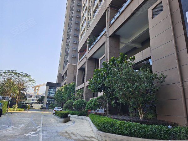 深圳龙岗横岗荣德雨馨公寓龙岗横岗地铁站沃尔玛荣德国际雨馨公寓两房