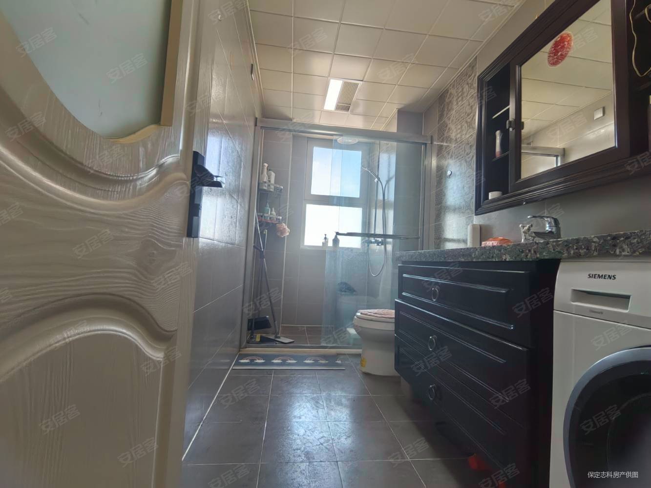 帝景欧洲3室2厅1卫138㎡南北96万