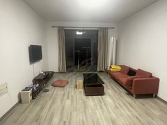 新昌其他其它万风附近凤凰城12楼，两室两厅两卫，2000月，包物业出租房源真实图片