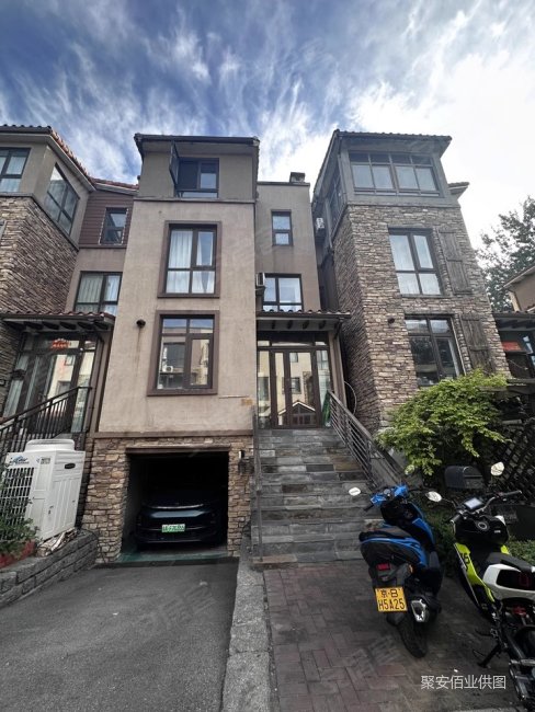 急~912w 中海安德鲁斯庄园(东区) 五居四卫 带小圆