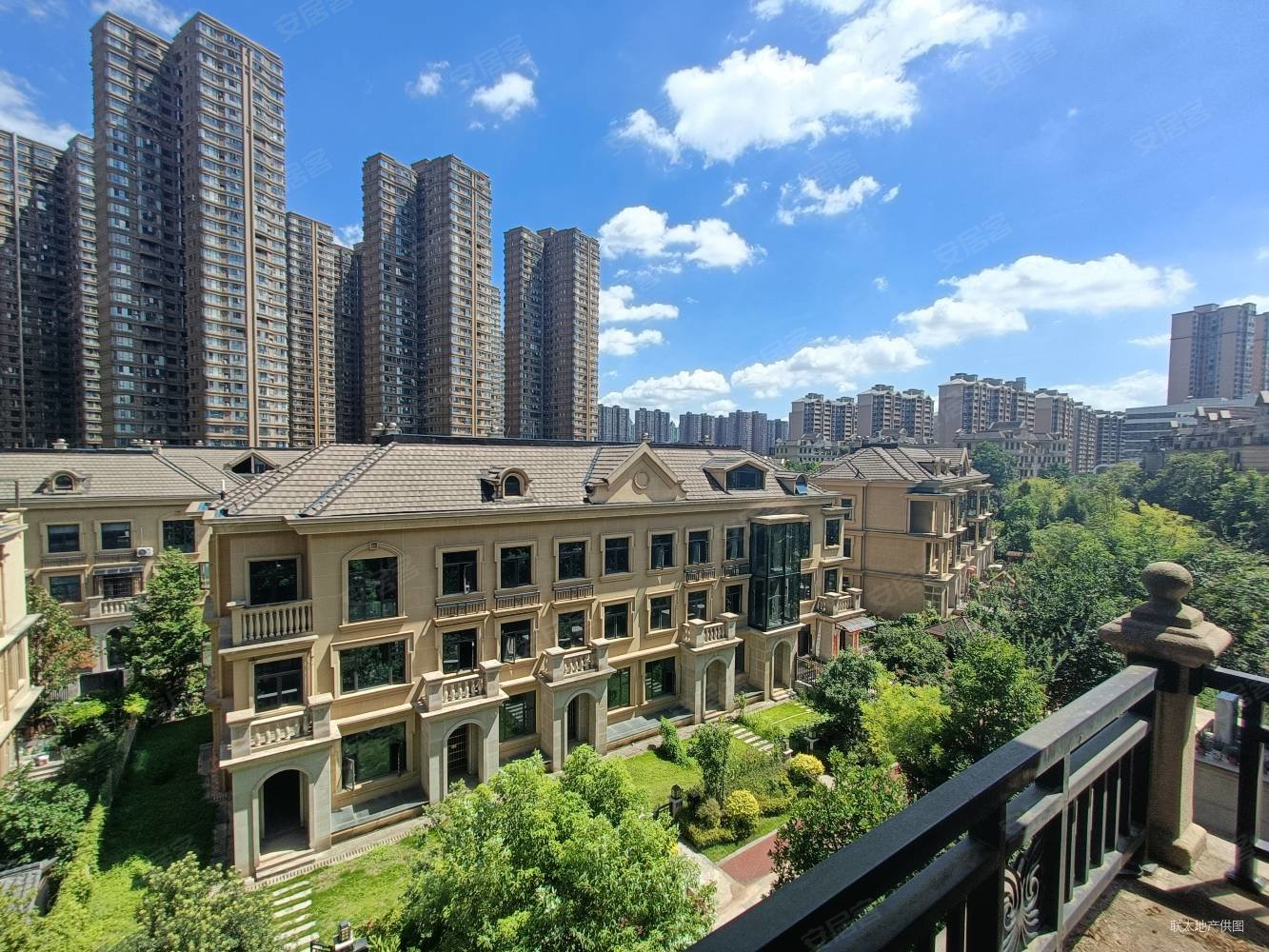 润和紫郡顶层复式洋房赠送115使用面积大送双露台