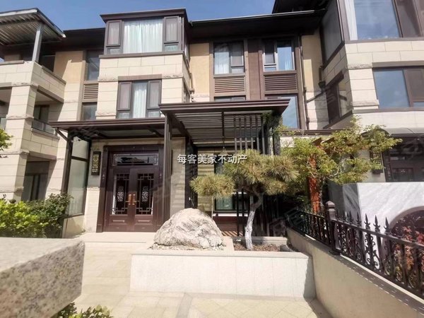 济南市中阳光舜城华润仰山云栖径(别墅)华润仰山联排别墅 车库直接