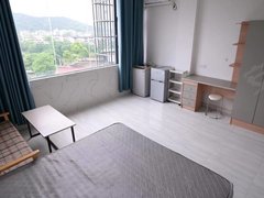 桂林秀峰嘉多国际广场非中介 超大玻璃看台 电梯房 视野采光非常好 停车场出租房源真实图片