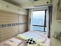 盘锦兴隆台步行街蓝色康桥E13(管物业电梯)一室一厅一卫精装,年租季付有空调出租房源真实图片