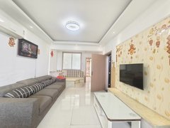 威海高区利群丽景茗都，多层2楼  有坡两居室，冰箱空调洗衣机  拎包入住出租房源真实图片