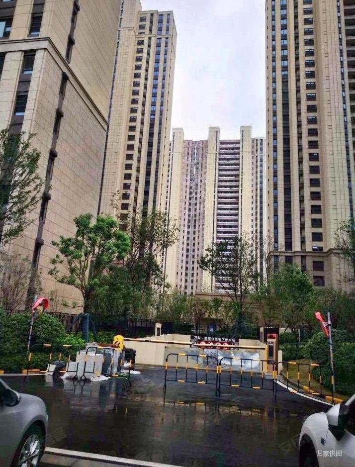 南京房产网>南京二手房>江宁二手房>九龙湖二手房>万科翡翠公园>714