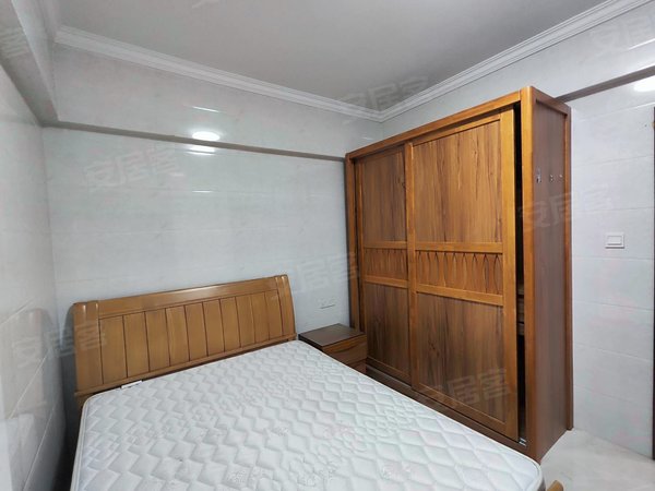 深圳宝安沙井田园居田园居三房全齐出租,紧邻地铁12号线,沙井外环高速