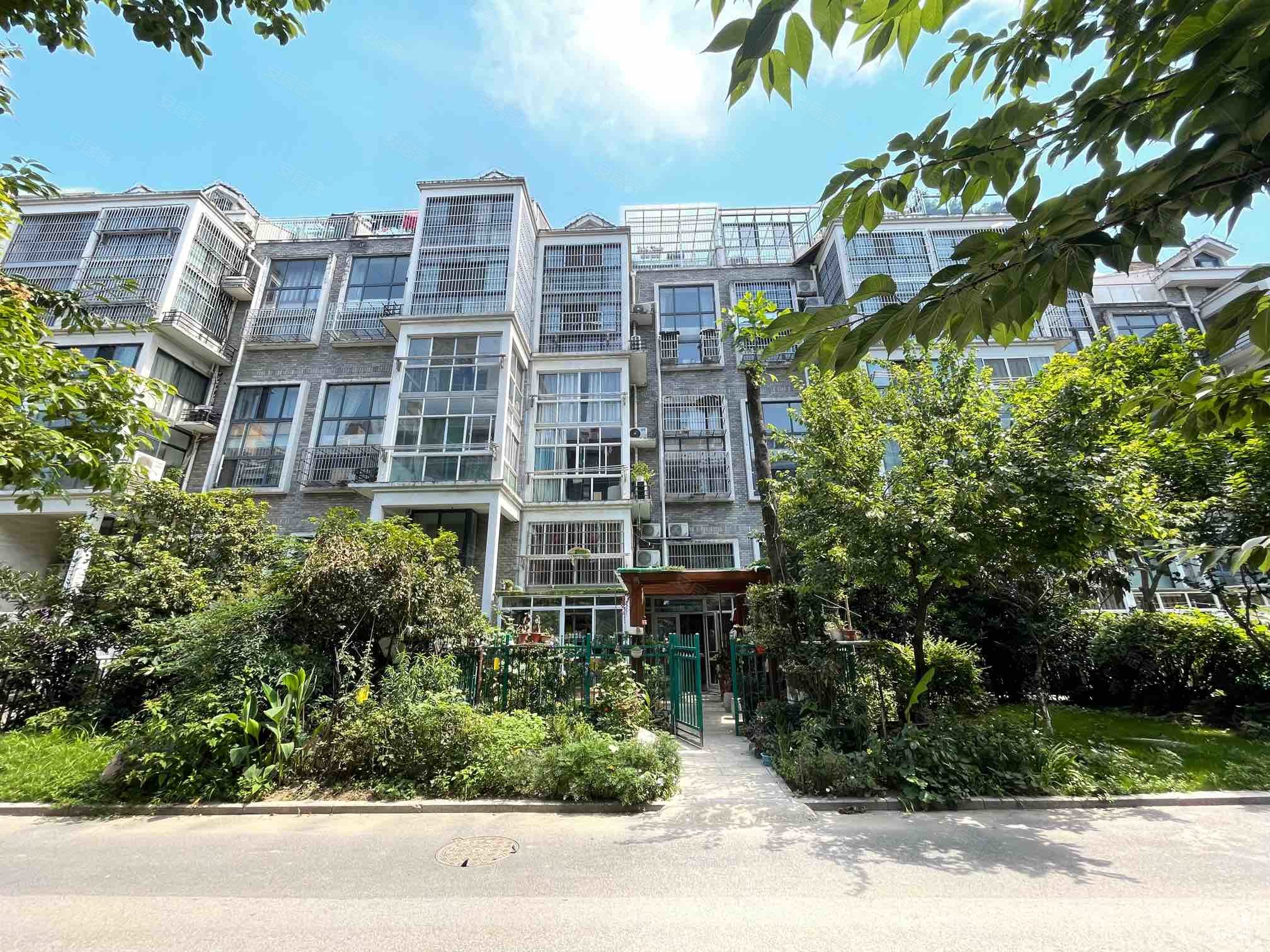 帝豪星港湾5室3厅3卫182.55㎡南北190万