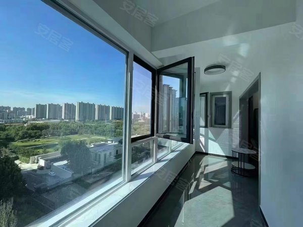 北京丰台六里桥西城天铸六里桥地铁口,商品房小区,南北三居两卫,家具